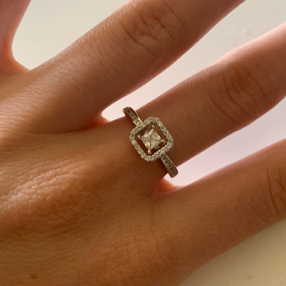 STERLING SILVER RING